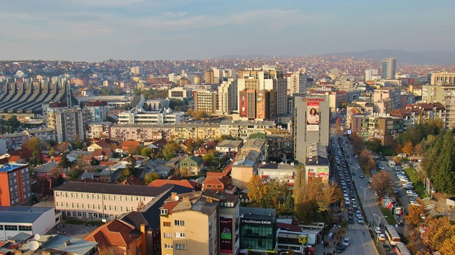 Moti sot i ngrohtë dhe me diell vazhdon edhe përgjatë fundjavës në Kosovë