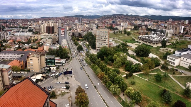 Moti në fundjavë me vranësira në Kosovë
