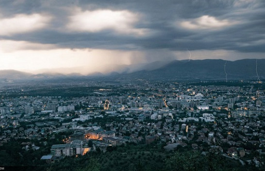 Moti në Maqedoninë e Veriut, i vranët dhe me reshje shiu