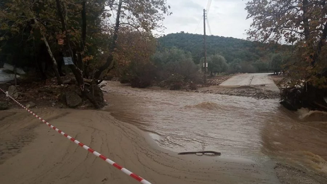 Stuhitë godasin Greqinë, përmbytje në pjesë veriore