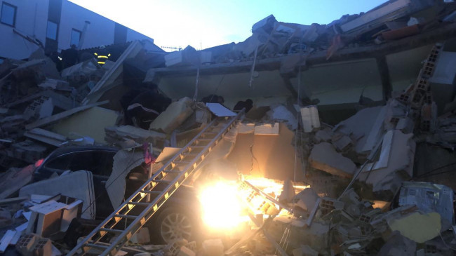 Pamje apokaliptike nga tërmeti i sotëm në Durrës