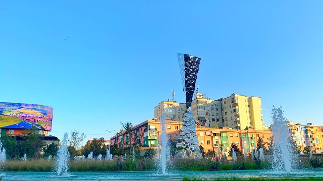 Pranverë në mes të dimrit, temperatura deri në 18 ºC në Shqipëri