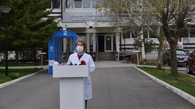 Në Klinikën Infektive po trajtohen 53 pacientë me COVID-19