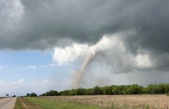 SHBA goditet nga tornadot, së paku 7 të vdekur dhe dhjetëra të plagosur [Foto]