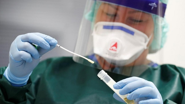 13 raste të reja me koronavirus dhe katër të shëruar në Kosovë