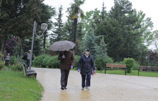 Mos dilni pa çadër, ky është parashikimi i motit për sot dhe nesër në Shqipëri