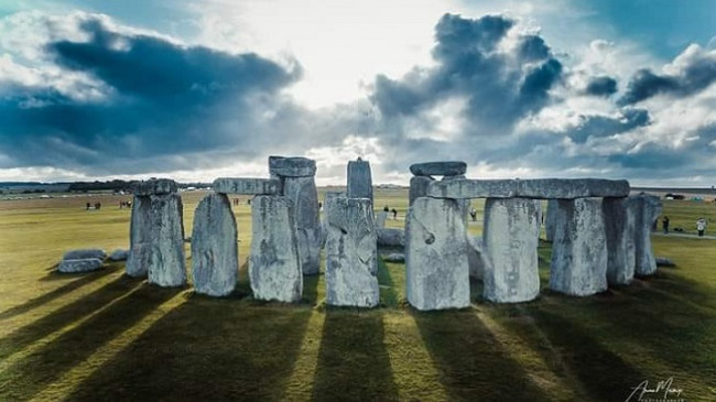 Zbulohet origjina e gurëve gjigantë të Stonehenge