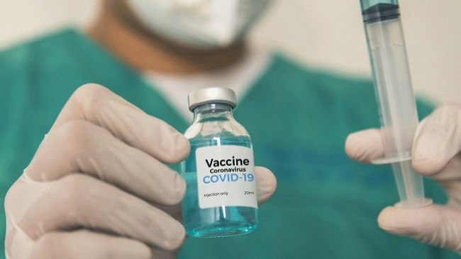 Vaksina e Novavax prodhon dy herë më shumë antitrupa se sa kanë personat e shëruar nga COVID-19
