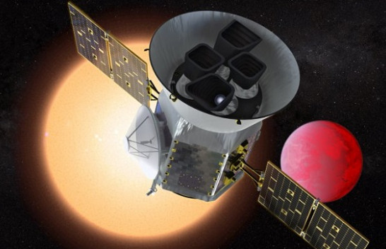 Shkencëtari i NASA-s shpjegon pse njerëzit janë më të mirë se inteligjenca artificiale në gjetjen e ekzoplaneteve
