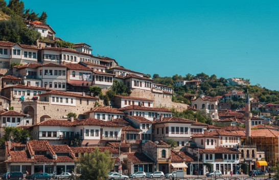I nxehti afrikan përfshin Shqipërinë dhe Kosovën, priten temperatura deri në 35 °C