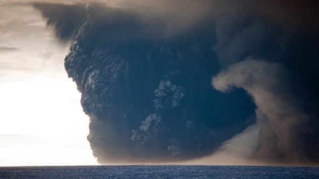 Vullkani më i madh i Islandës gati të shpërthejë