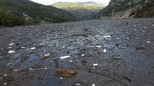 E tmerrshme, Liqeni i Komanit i pakalueshëm nga mbeturinat [Video]