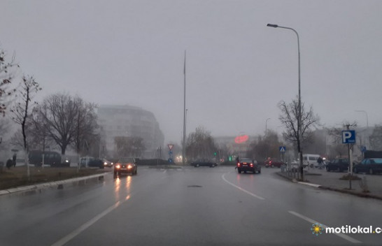 Keni kujdes gjatë vozitjes në mjegull, rrugët janë të rrëshqitshme