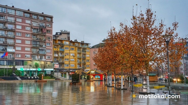 Moti sot në Kosovë, me vranësira dhe reshje shiu në viset malore borë