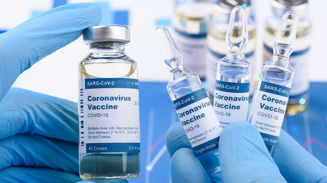 The New York Times: Nuk ka mikroçipa në vaksinat kundër koronavirusit