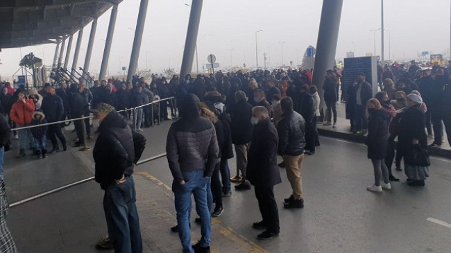 Mërgimtarët ia mësynë Kosovës, vetëm brenda ditës pritet të realizohen 41 fluturime