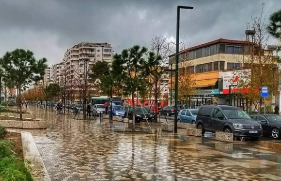Vranësira, reshje shiu dhe borë në zonat malore, mësoni si do të jetë moti në Shqipëri
