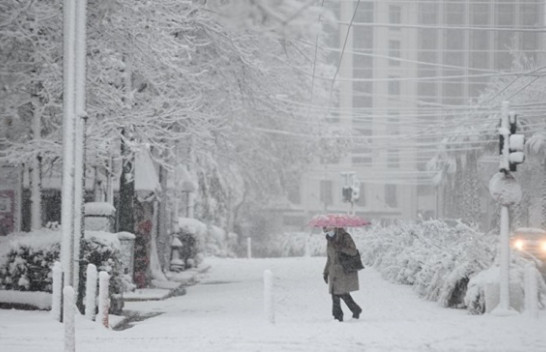 Greqia goditet nga një stuhi bore dhe temperatura ekstrem të ulëta