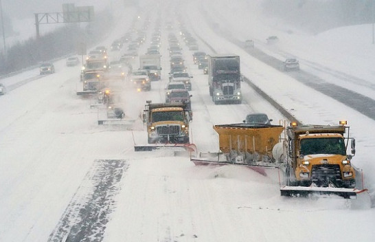 Stuhi e borës pushton SHBA-të/ Teksasi shpall gjendjen e katastrofës