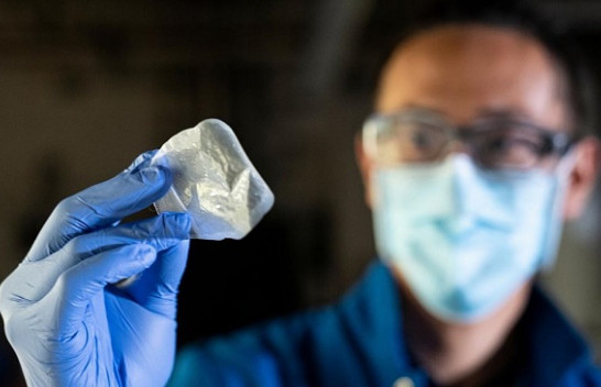 Krijohet për herë të parë plastika që tretet në mënyrë biologjike