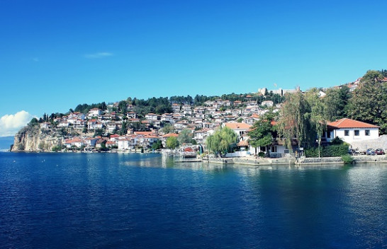 Liqeni i Ohrit mbeti në listën e UNESCO-s, nën monitorim të rreptë