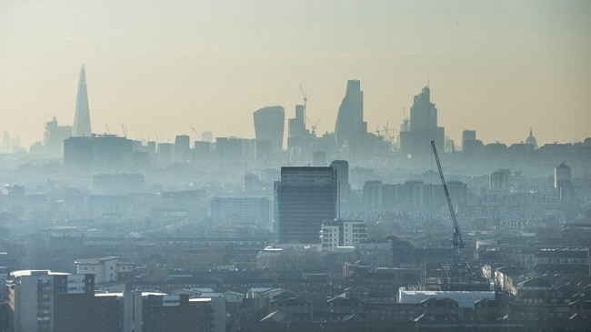 Londra ashpërson masat për të mbrojtur fëmijët nga ndotja e ajrit