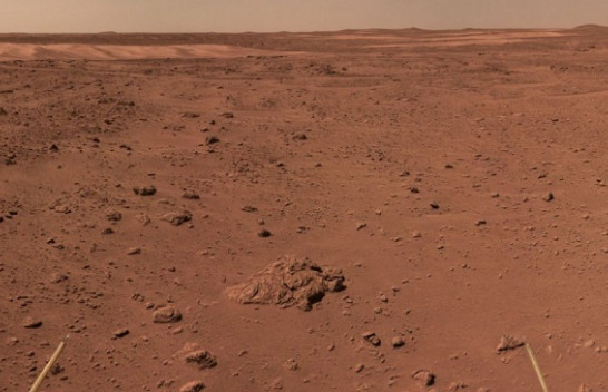 Kina publikon imazhe të reja nga roveri Zhurong për të shënuar 100 ditët në Mars