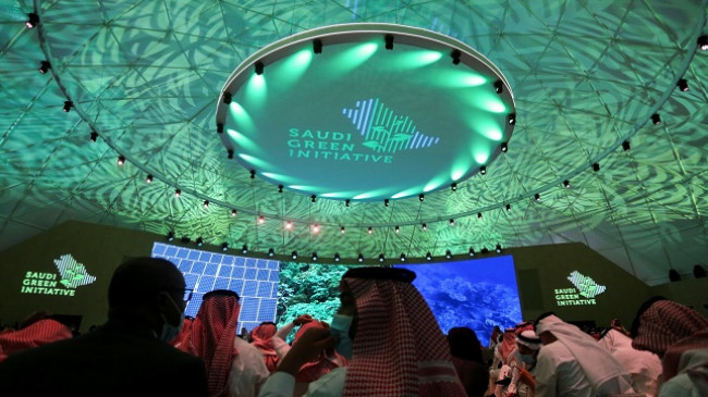 Eksportuesi më i madh i naftës në botë, Arabia Saudite pritet të ulë emetimet e karbonit deri në vitin 2060