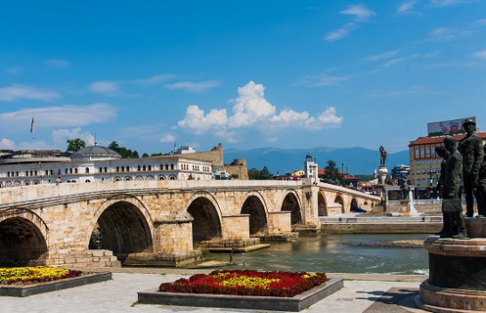 Diell dhe ftohtë, njihuni me parashikimin e motit në Maqedoni