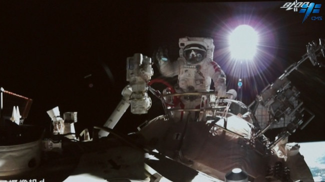 Astronautja Wang Yaping bëhet gruaja e parë kineze që ecën në hapësirë