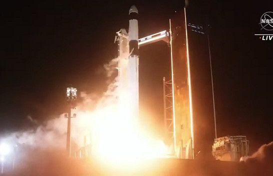 SpaceX nis 4 astronautë në Stacionin Ndërkombëtar të Hapësirës pas vonesave të shumta