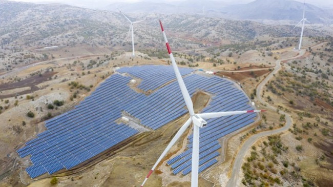 Agjencia Ndërkombëtare e Energjisë pret rekord në shtimin e kapaciteteve të reja të energjisë së rinovueshme