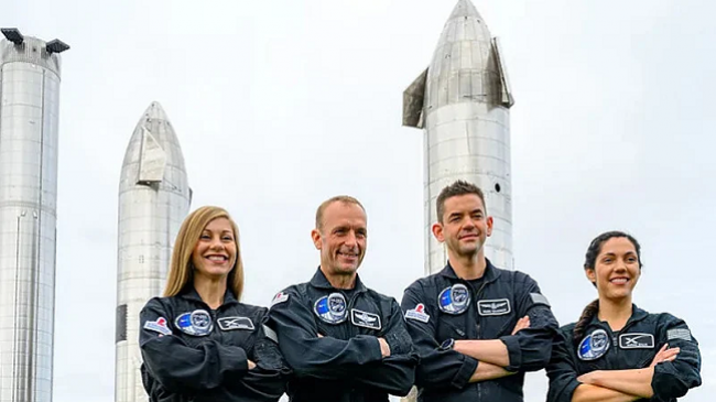 SpaceX po planifikon ecjen e parë komerciale në hapësirë ​​këtë vit
