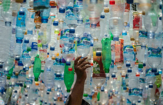 OECD: Vetëm 9% e plastikës riciklohet në mbarë botën