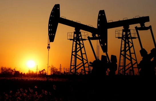 Nafta shënon rënie shkaku i rritjes së rezervave në SHBA dhe kufizimeve COVID-19 në Kinë