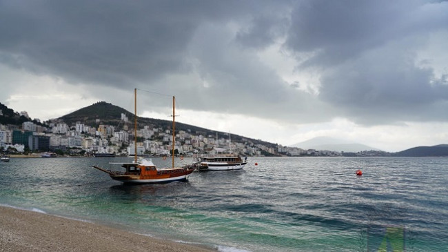 Vranësira, shi, shtrëngata në Shqipëri