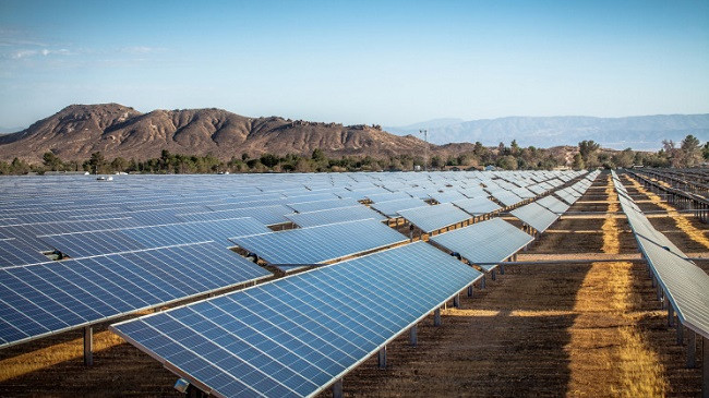 Kalifornia është në prag të përdorimit 100 për qind të energjisë së rinovueshme
