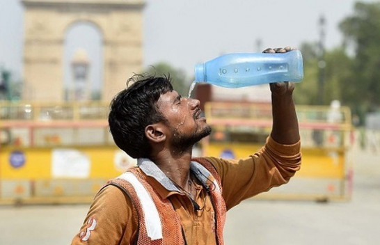Valë e të nxehtit godet Indinë: 49 gradë Celsius në New Delhi