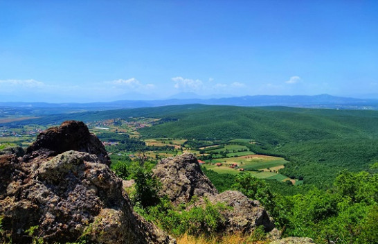 Mot i kthjellët dhe me diell në Kosovë
