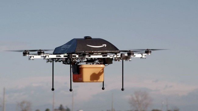 Amazon planifikon të fillojë dërgesat me dronë në fund të vitit