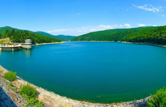 Mësoni si është gjendja e nivelit të ujit në liqenet Batllava dhe Badovci