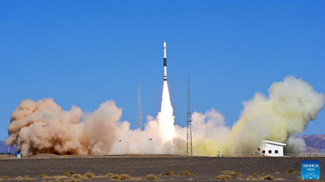 Kina lëshon satelitin e ri testues për zbulimin e mjedisit hapësinor