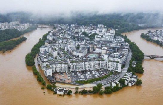 Përmbytje masive në Kinë