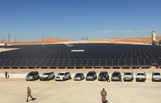 Shtetet arabe planifikojnë prodhimi i energjisë së rinovueshme me anë të diellit dhe erës