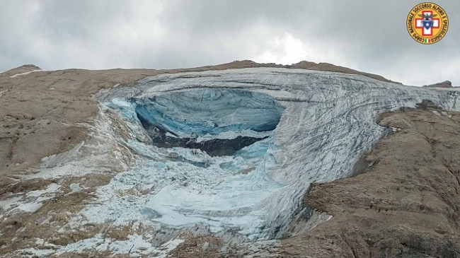 Gjashtë të vdekur nga shembja e akullnajës Marmolada në Itali