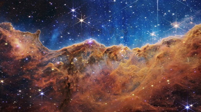 Fotografi që të lë pa frymë nga James Webb, publikohet Carina Nebula e njohur si 'shkëmbi kosmik'