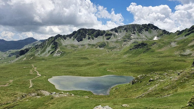 Javë me reshje shiu e shtrëngata në Shqipëri, por ka lajme të mirë për ata që janë ende me pushime