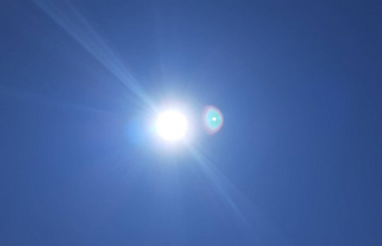 Diell dhe ngrohtë në Kosovë
