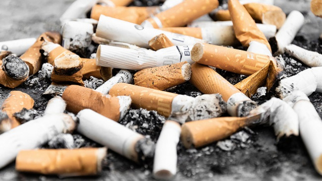 Bishtat e cigareve ndotësi më i madh i mjedisit