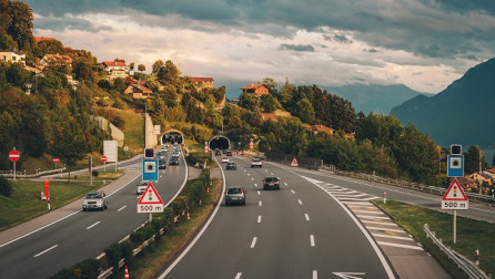 Zvicra debaton kufirin e shpejtësisë në autostrada në 80 km/h për të kursyer energji